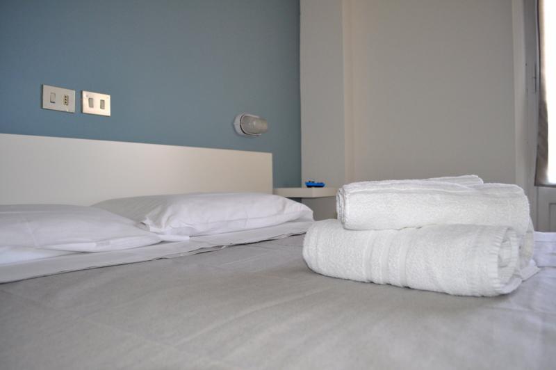 Hotel Urano 卡托利卡 外观 照片
