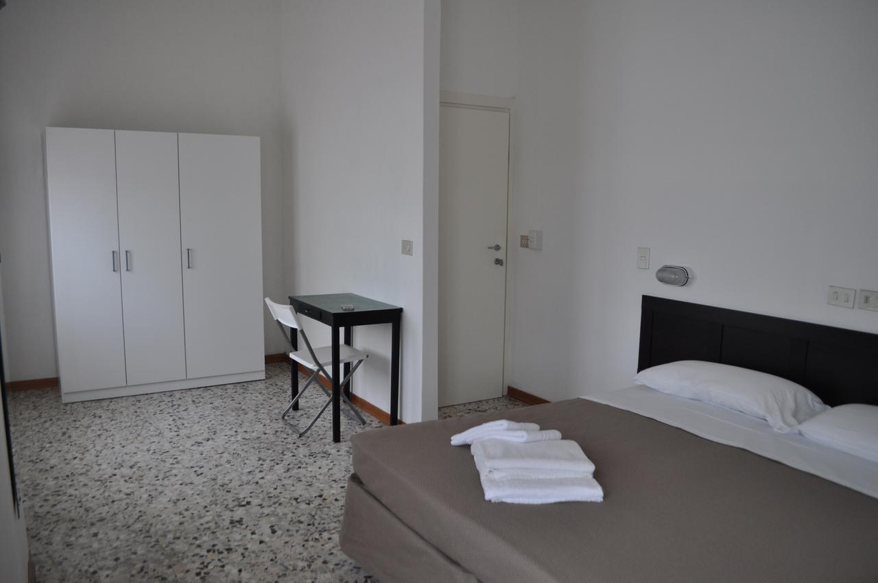 Hotel Urano 卡托利卡 外观 照片