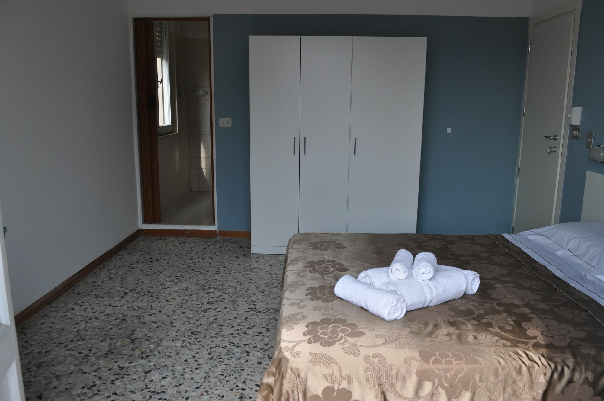Hotel Urano 卡托利卡 外观 照片